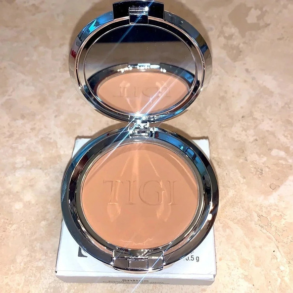 TIGI Professional Powder Foundation Shade entice 0.37 oz New - Picture 3 of 4